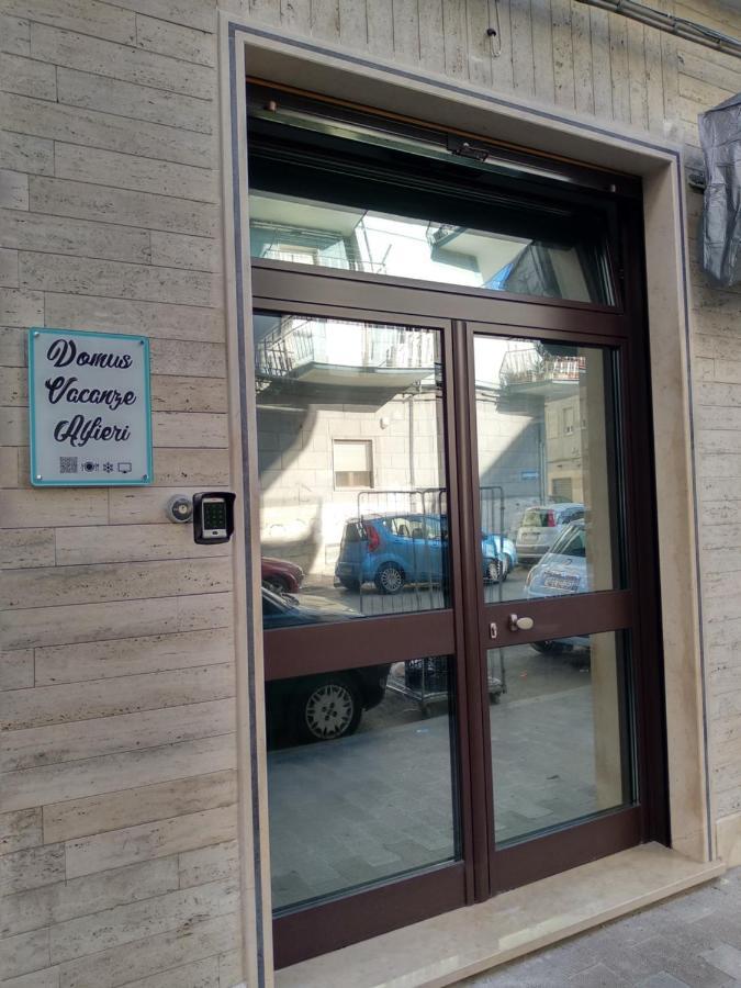 Domus Vacanze Alfieri Manfredonia Eksteriør bilde